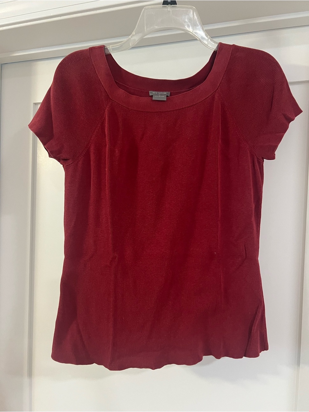 Ann Taylor Short Sleeve Scoop Neck Top - Burgundy